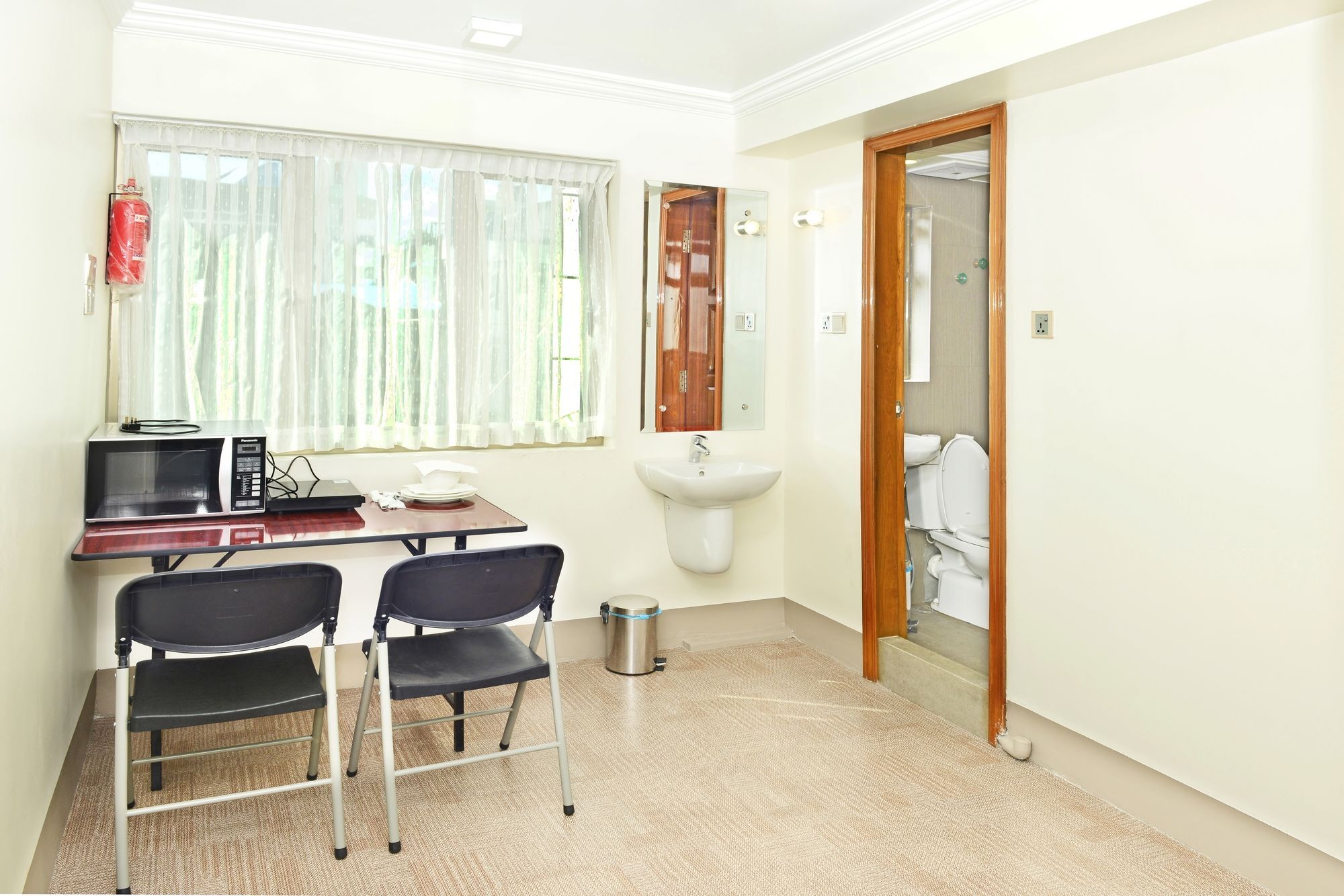 Hotel Bond Yangon Exterior photo
